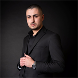 broker photo