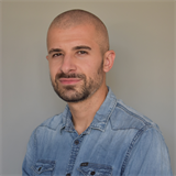 broker photo