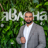 broker photo