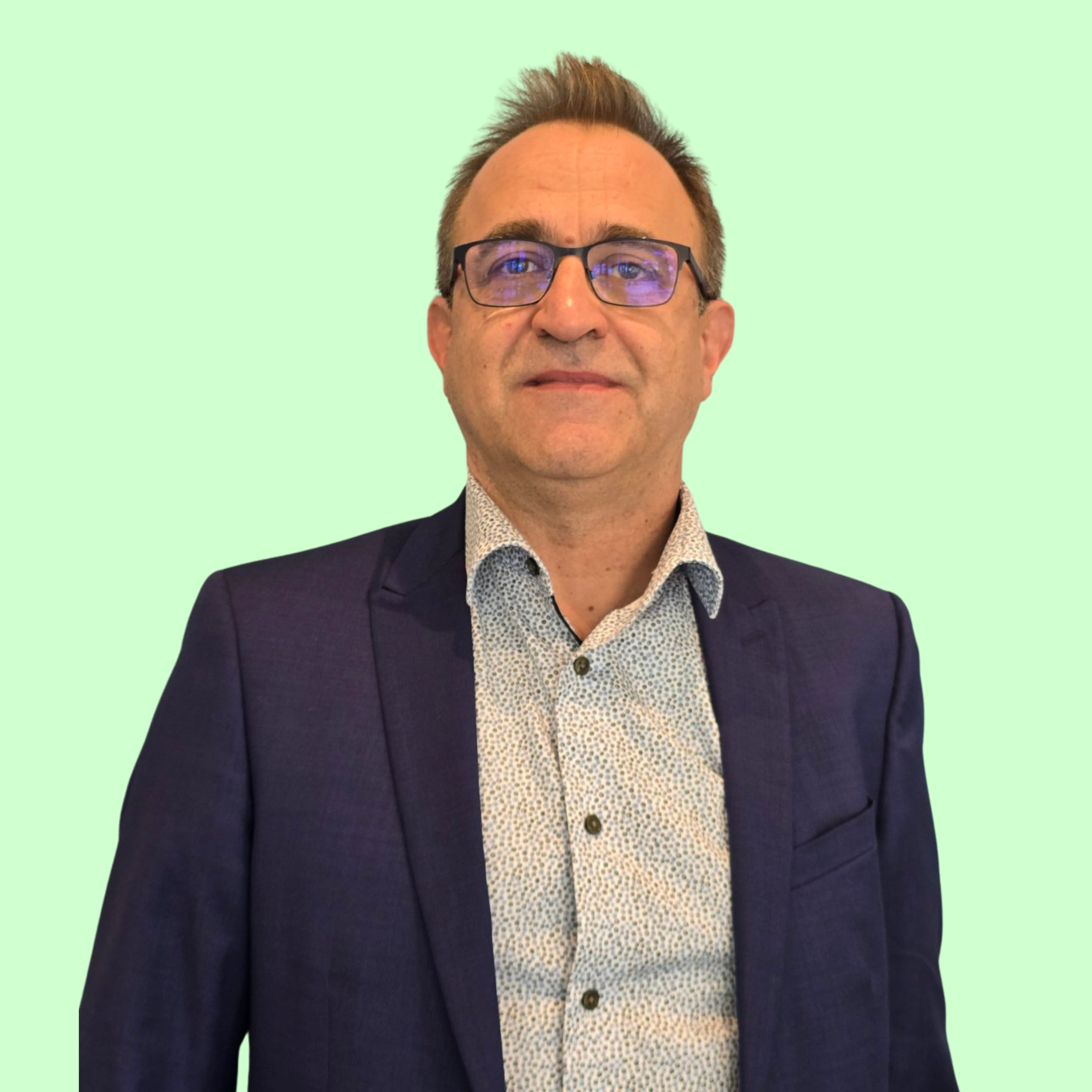 broker photo