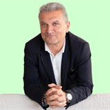 broker photo